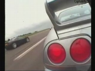 McLaren F1 vs Nissan Skyline