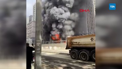 Kadıköy'de 20 katlı inşaatta yangın