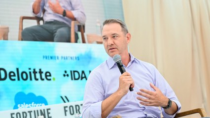 What time do C-suite execs start work?