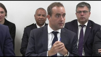 Francia, Lecornu promette "un'offerta sanitaria locale" entro il 2027