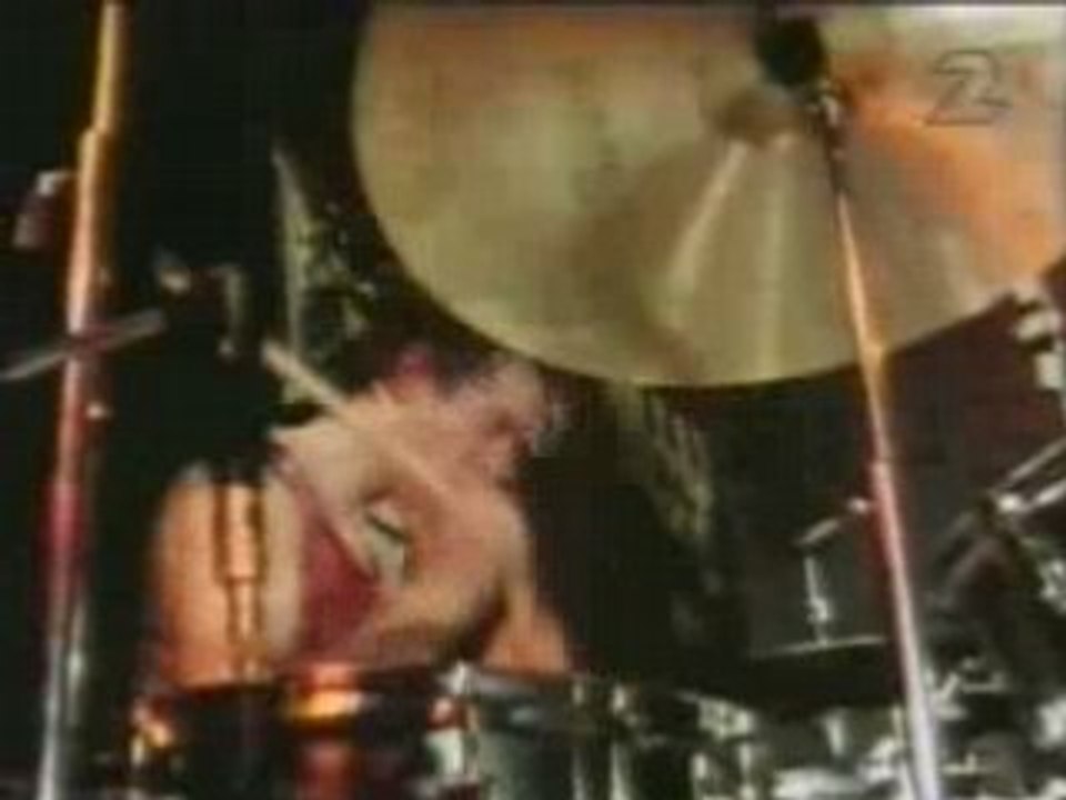 The Clash - Janie Jones (Live Elizabethan Suite 1977)