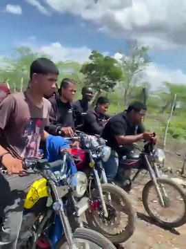 Ejército detiene tres dominicanos que transportaban siete indocumentados