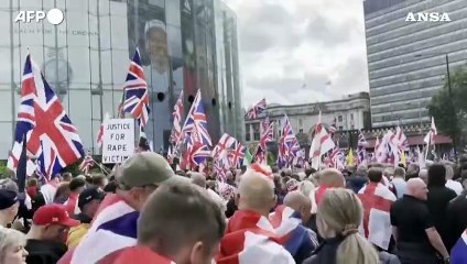 Londra divisa da due cortei, in piazza destra e anti-razzisti