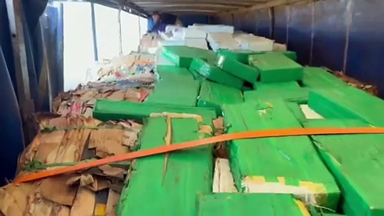 PRF apreende quase 3 toneladas de maconha em carga de papelão em Francisco Alves