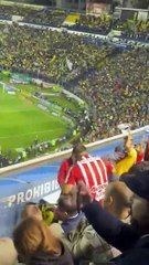 ¡Roberto Alvarado adelanta a Chivas!