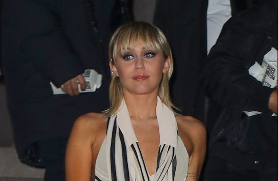 Miley Cyrus approves of father Billy Ray's relationship with Elizabeth Hurley