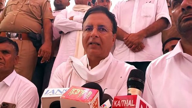 भारत-पाकिस्तान के बीच मैच का विवाद जारी, अब सुरजेवाला बोले- ऑपरेशन सिंदूर खत्म नहीं, फिर दुश्मन से क्रिकेट क्यों?