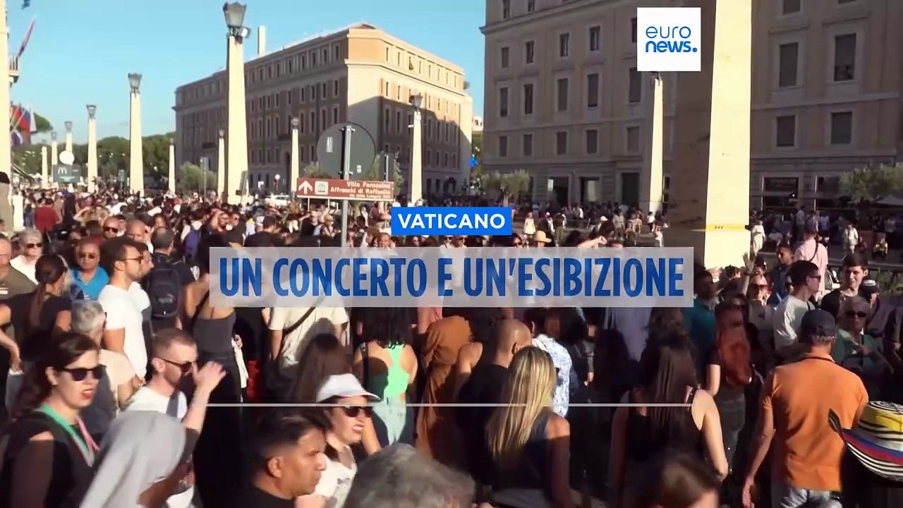 In migliaia al concerto in Vaticano con Bocelli e Pharrell Williams, sorprende spettacolo di droni