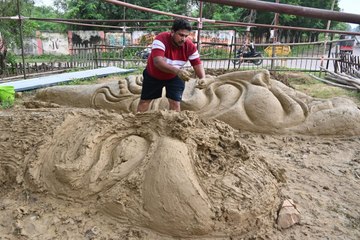 राजधानी में 110 फीट का रावण जलाने की तैयारी 🔥