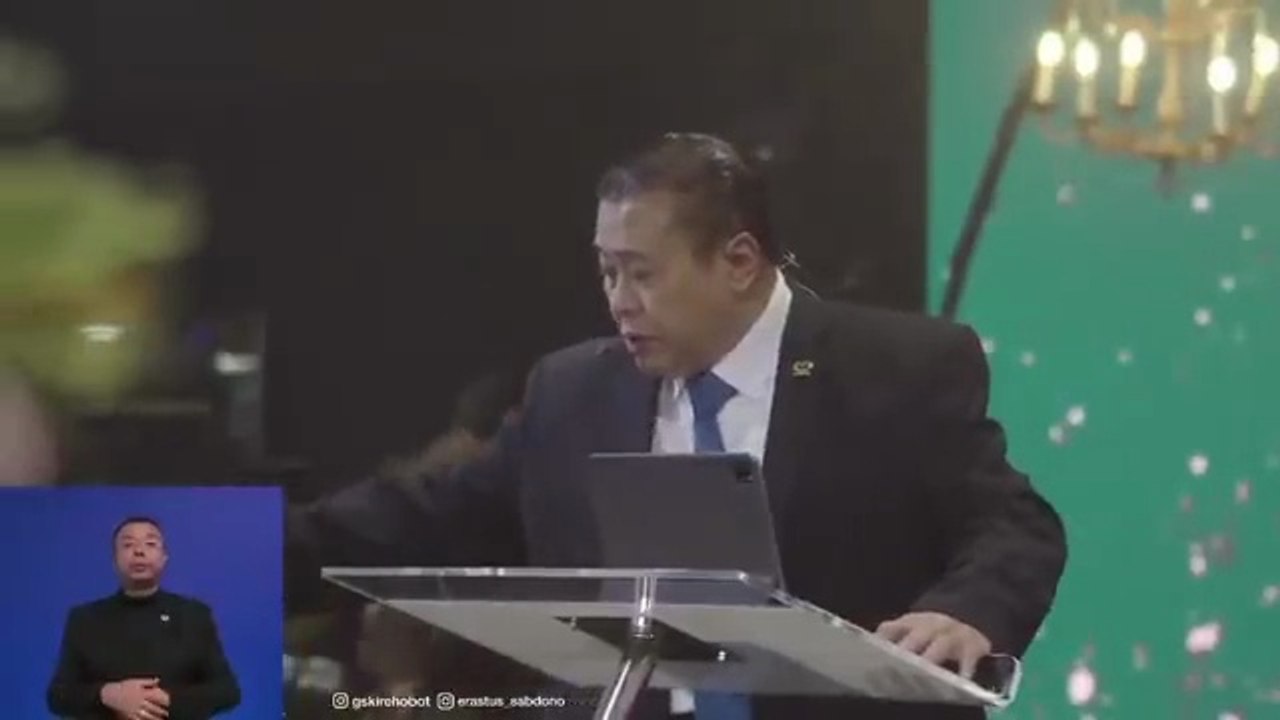 MENGHAYATI BERJALAN BERSAMA TUHAN