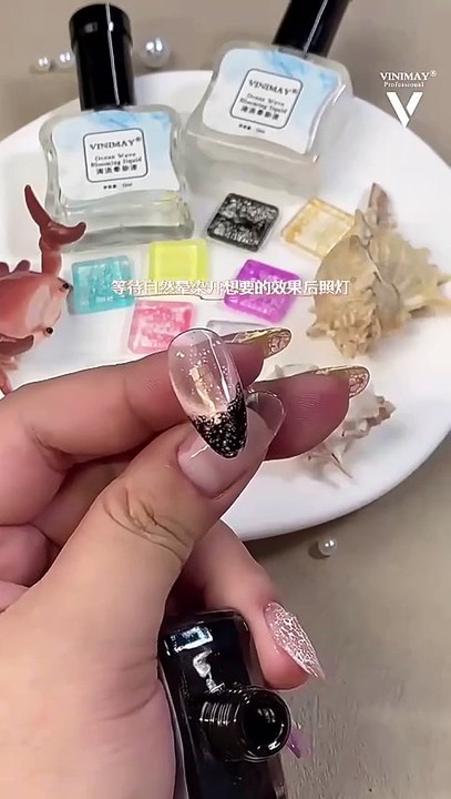 Quick blooming nails art