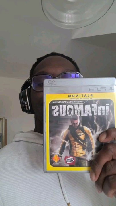 Qui se rappelle de Infamous ?? Le jeu de super héros le plus sous côté