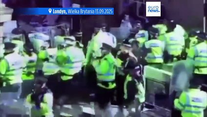 Ponad 100 tys. osób na skrajnie prawicowym marszu Tommy’ego Robinsona w Londynie