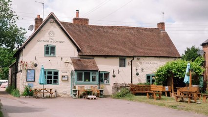 Escape to the Country S26E4 | Richie Anderson Hunts Midlands Charm with a Twist