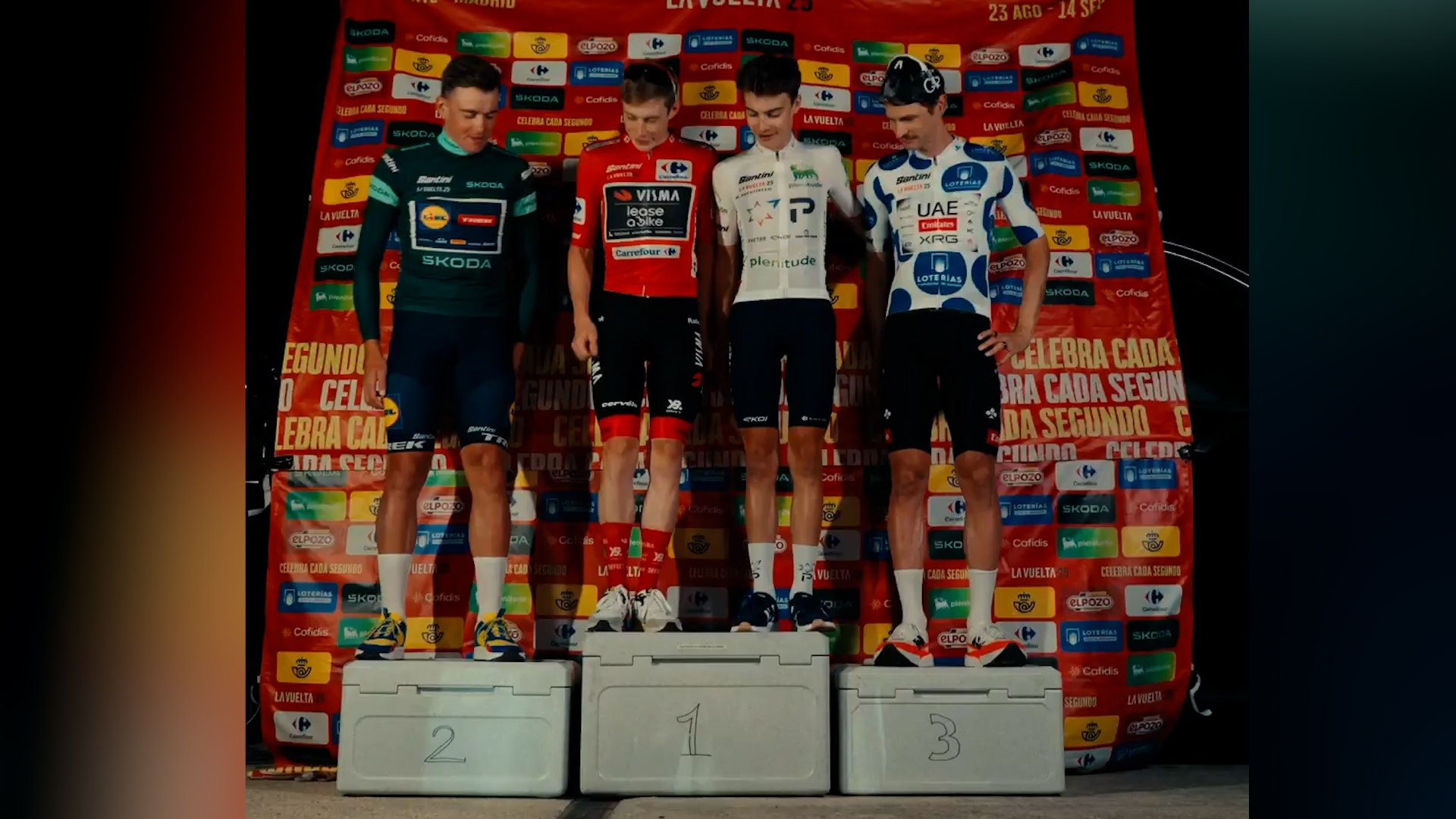 Así fue el podio improvisado de la Vuelta a España tras los disturbios contra Israel