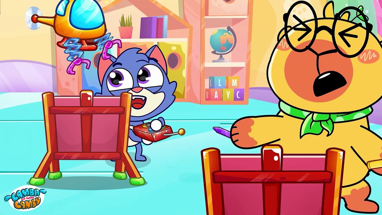 Elep Wears a Super Small Hat 🤯🐘 | Lamba Lamby | Kids Songs #LambaLamby #KidsSongs #ElepFunny #SillyHat #FunnyKidsCartoon