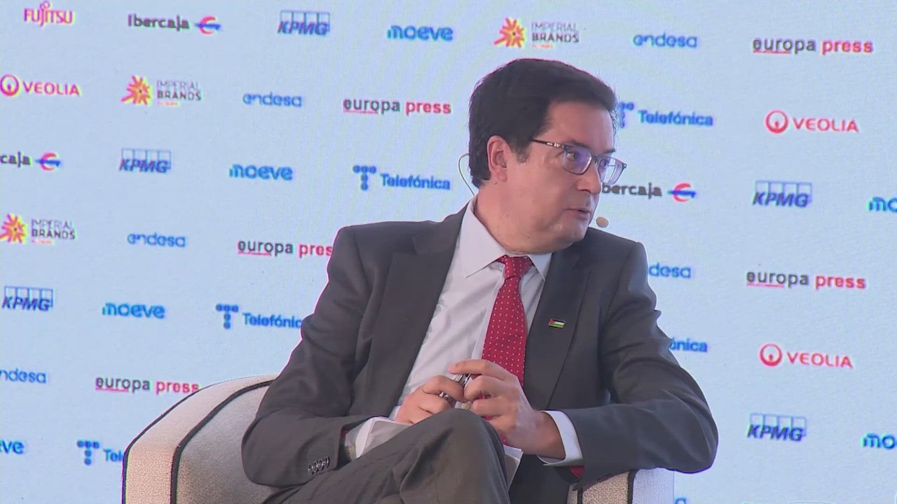 Óscar López dice sentir "orgullo" por las protestas en La Vuelta en Madrid