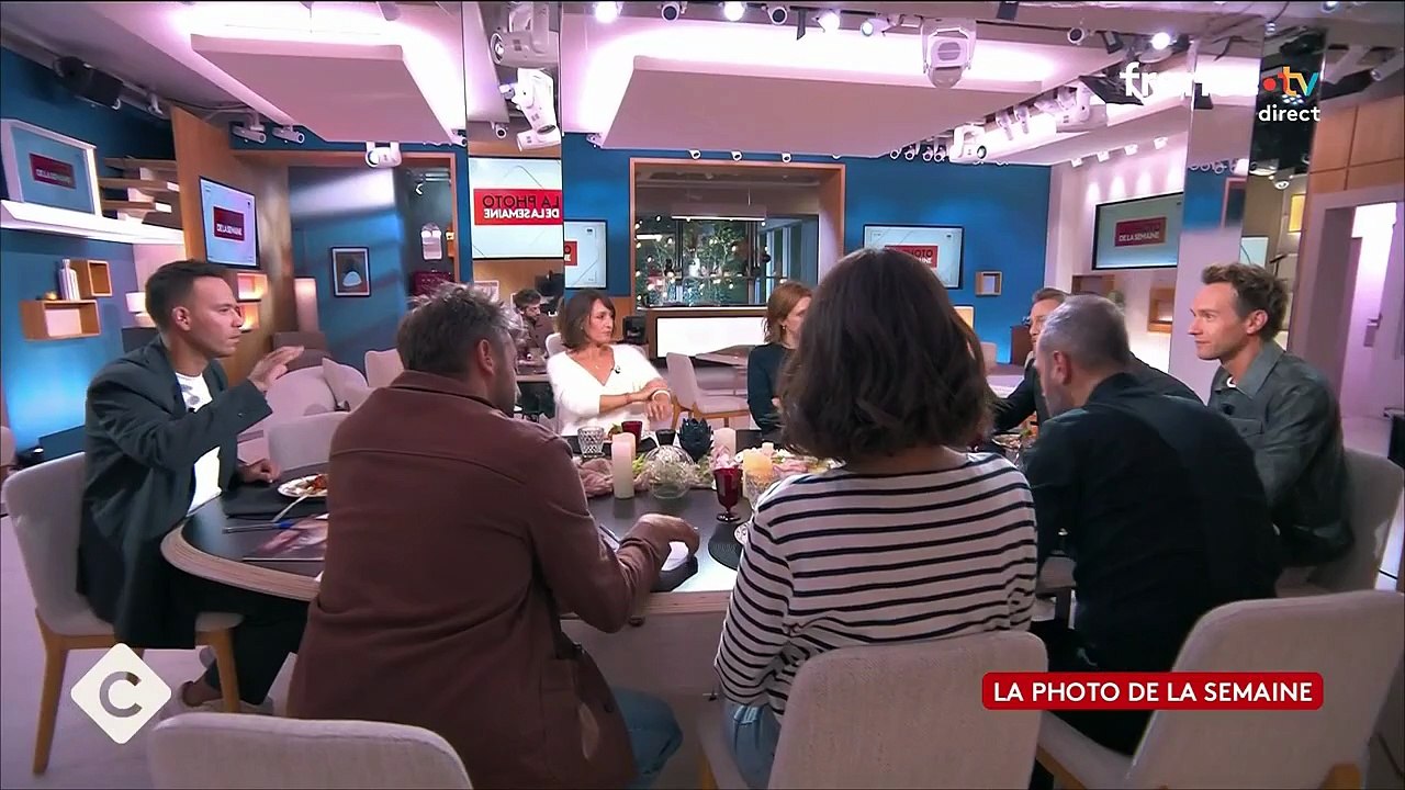Florent Pagny règle ses comptes avec "Paris Match" sur le plateau de "C à vous" sur France 5