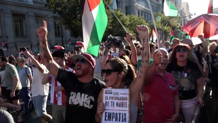 Vuelta : des manifestants propalestiniens font dérailler la dernière étape à Madrid