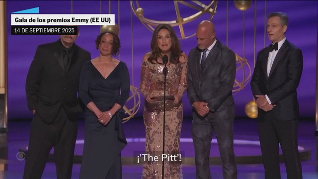 Premios Emmy 2025: ‘The Pitt’, ‘Adolescencia’ y ‘The Studio’ triunfan en una gala sosa y con Bardem como casi único toque político
