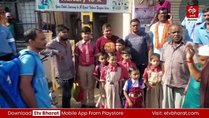విద్యా సంవత్సరం మధ్యలో పిల్లల్ని ఎక్కడ జాయిన్ చేయాలి? - మేధా స్కూల్ వద్ద తల్లిదండ్రుల ఆందోళన