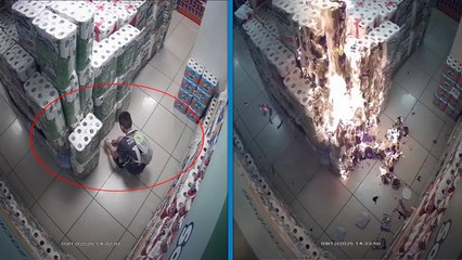 Marketteki kağıt havluları tutuşturan 10 yaşındaki çocuk devlet korumasına alındı