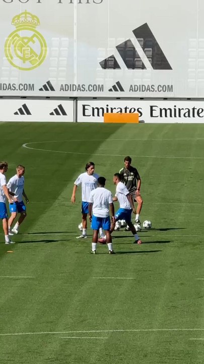 La complicidad de Mbappé y Huijsen antes del estreno en Champions