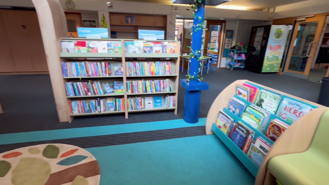 Gosport School Opens New Library