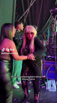 Reapareció Beatriz Olave, volvió a los escenarios a los 83 años y sorprendió a todos en un show. Mirala. (34)