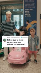 Ma mère entre dans une voiture pour bébé ? 😱 Découvrez la vérité !