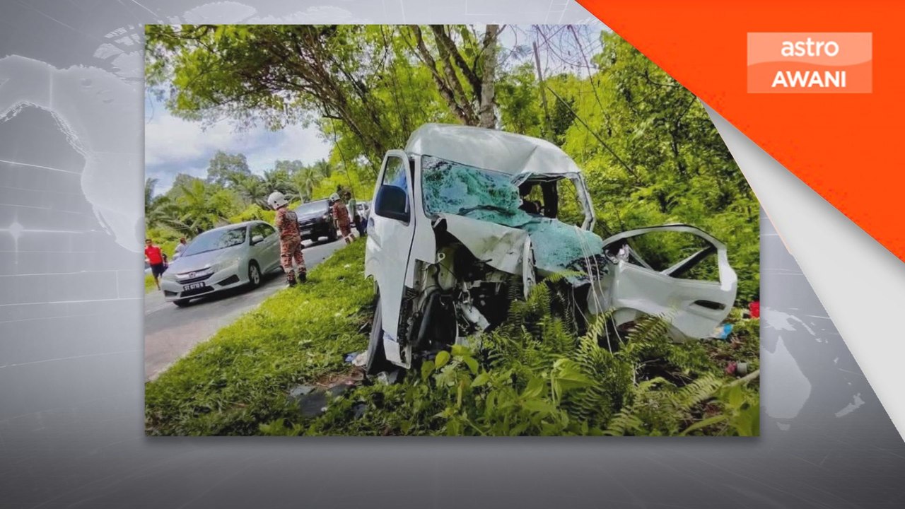 Pesakit maut, 11 cedera ambulans bertembung van