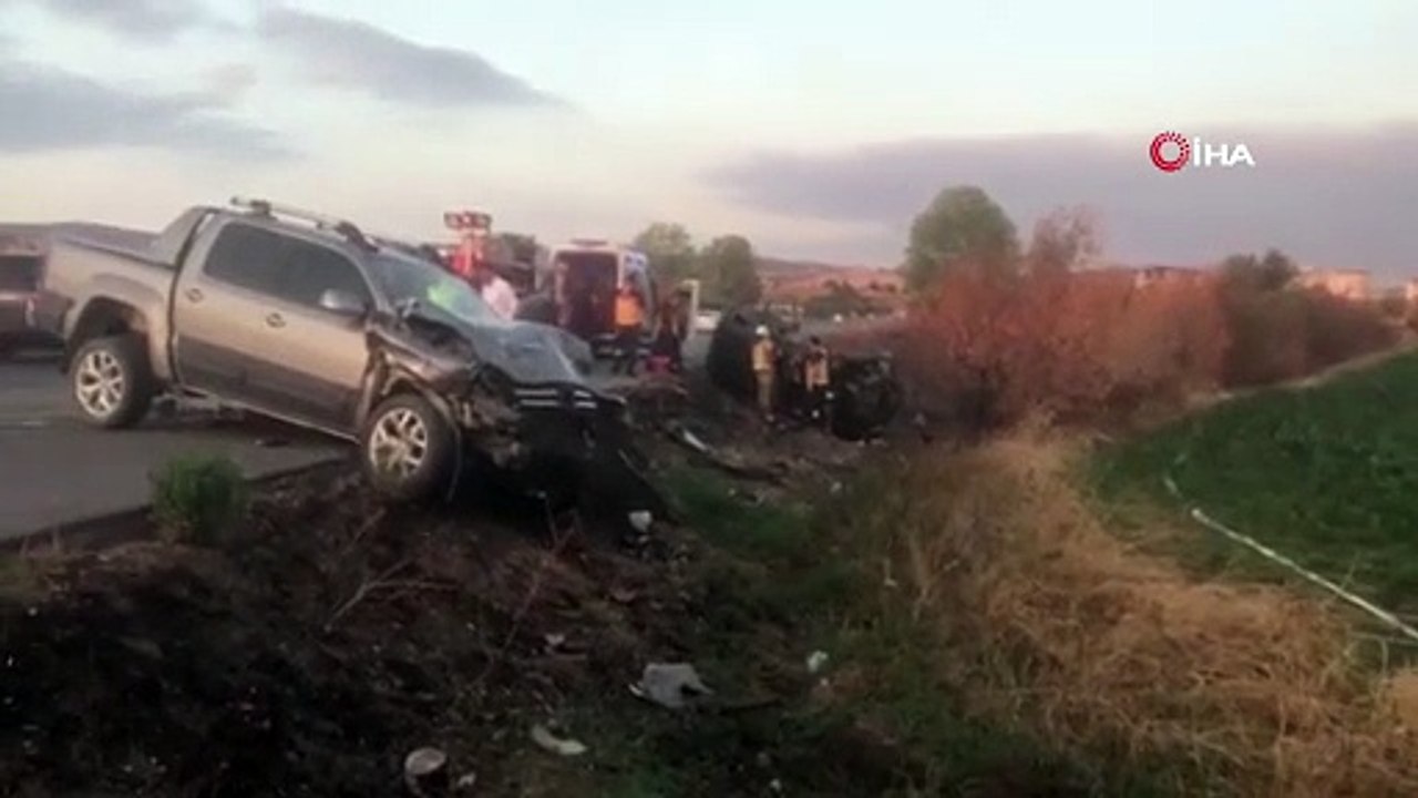 Bursa’da feci kaza: Eski belediye başkanı hayatını kaybetti, eşi ve 1 kişi yaralı
