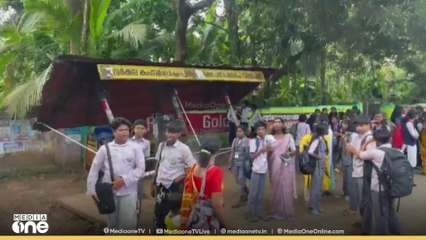തിരുവനന്തപുരം വർക്കലയിൽ ബസ് കാത്തിരിപ്പ് കേന്ദ്രം തകർന്നുവീണു