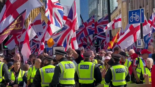 Londres: Masiva marcha de extrema derecha contra la inmigración