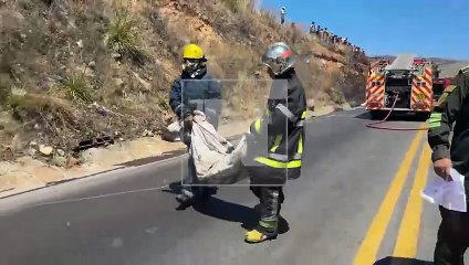 ¡Tragedia en Melga! Así sacaron un cuerpo del camión calcinado, había tres ocupantes