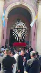 Emoción y fe: el Señor del Milagro deja la Catedral