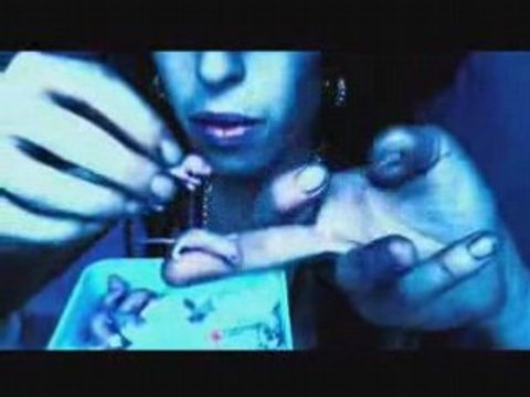 Amy Winehouse e Pete Doherty giocano con i topolini