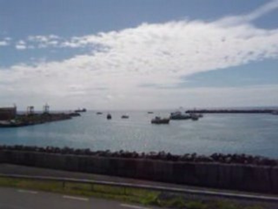 Blocage du Port Est par les pêcheurs réunionnais