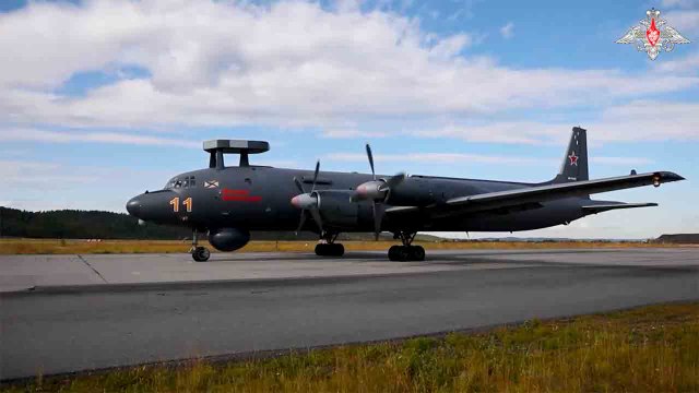 Zapad-2025: La Flota del Norte caza submarino nuclear en ejercicio en el Mar de Barents