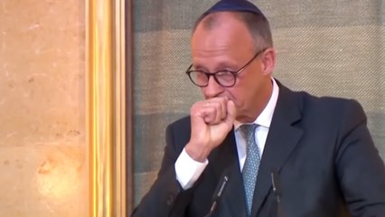 Merz se pone a llorar en directo en la apertura de una sinagoga judía en Múnich