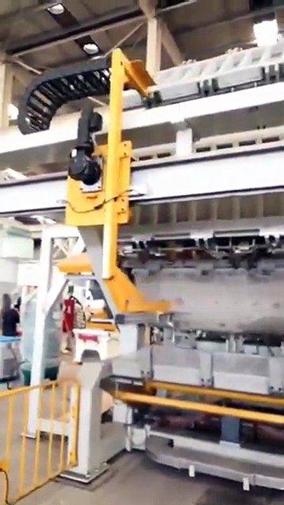 Ligne de production de réfrigérateurs d’occasion, tambour de mousse à porte rotative automatique,