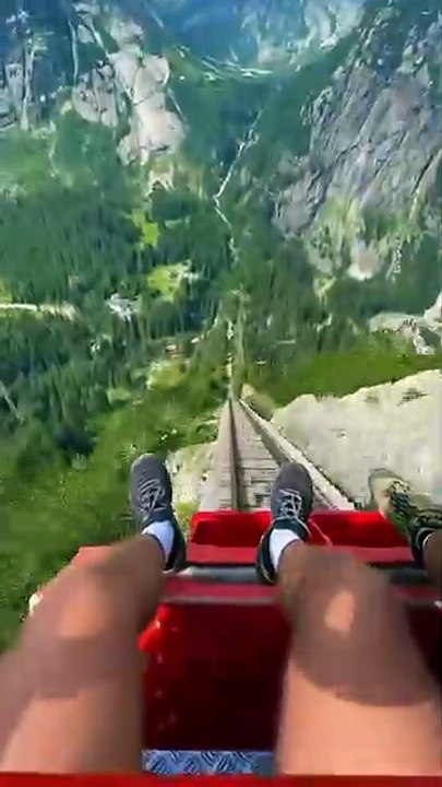 On a trouvé un parcours de luge d’été à Gelmerbahn, Suisse 🇨🇭