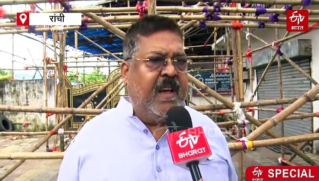 गृहिणी के मूर्तिकार बनने की कहानी: पति की मौत के बाद प्रेरणा और ममता की अद्भुत मिसाल बनीं रांची की माधवी