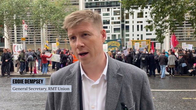 RMT prepared to compromise in peace talks with TfL