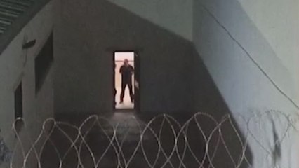 Imágenes de la fuga de un hombre en prisión