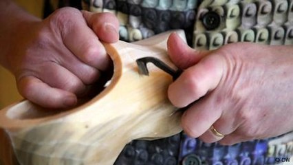 800 Jahre Tradition — Holzschuhe aus den Niederlanden