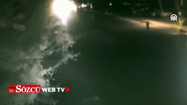 Otomobille çarpışarak devrilen servis minibüsünün şoförü yaralandı
