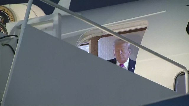 Trump’s intimate moment on the Marine One before returning to the White House