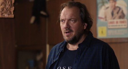 Der Held vom Bahnhof Friedrichstraße Trailer DF