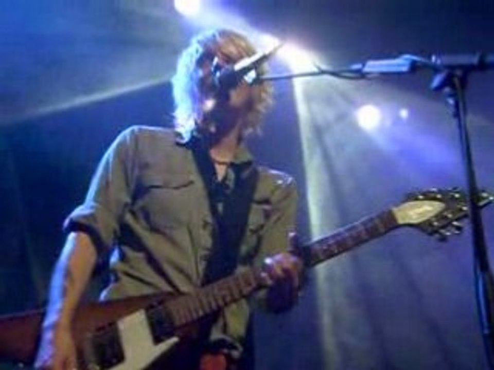 SARAH BETTENS NOT AN ADDICT (Live Montpellier) [17.05.08]